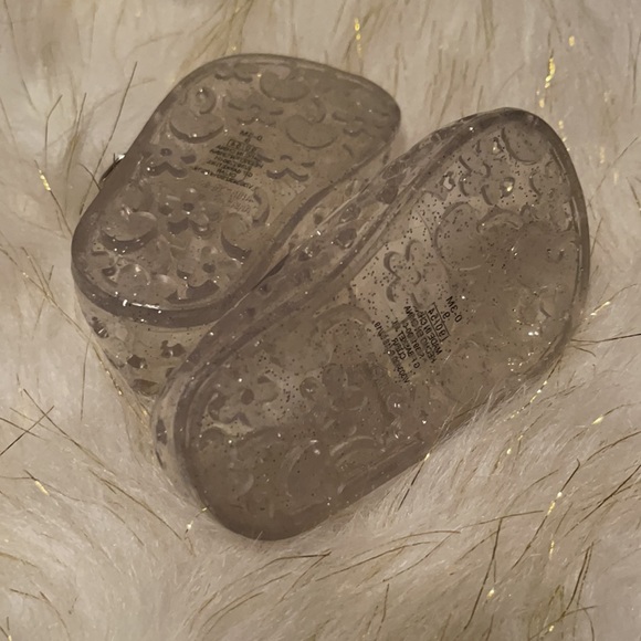 Old Navy | 0-3 M | Clear jellies - Picture 6 of 6